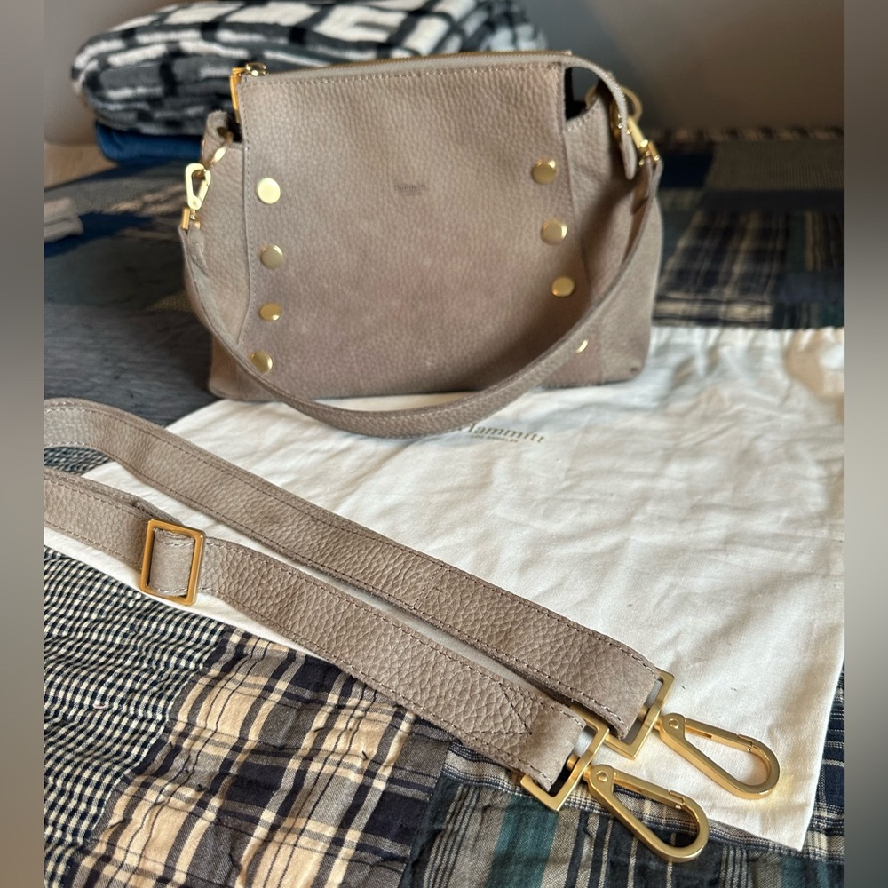 Hammitt Bryant Medium 2 Grey Natural Leather
Brushed Gold Purse Bag